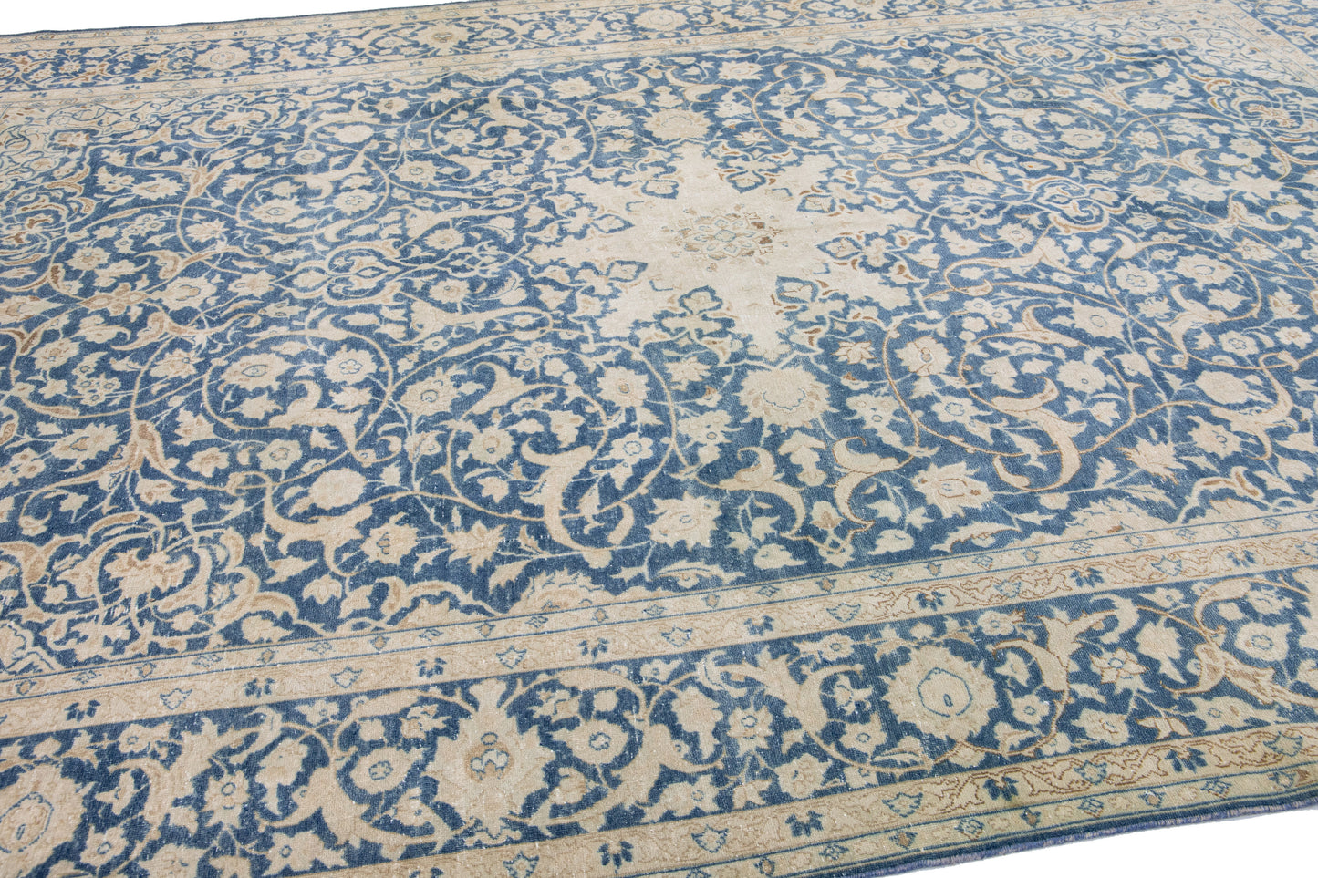 Luxurious Blue Kashan Wool Rug - 9'4'' x 13'9''