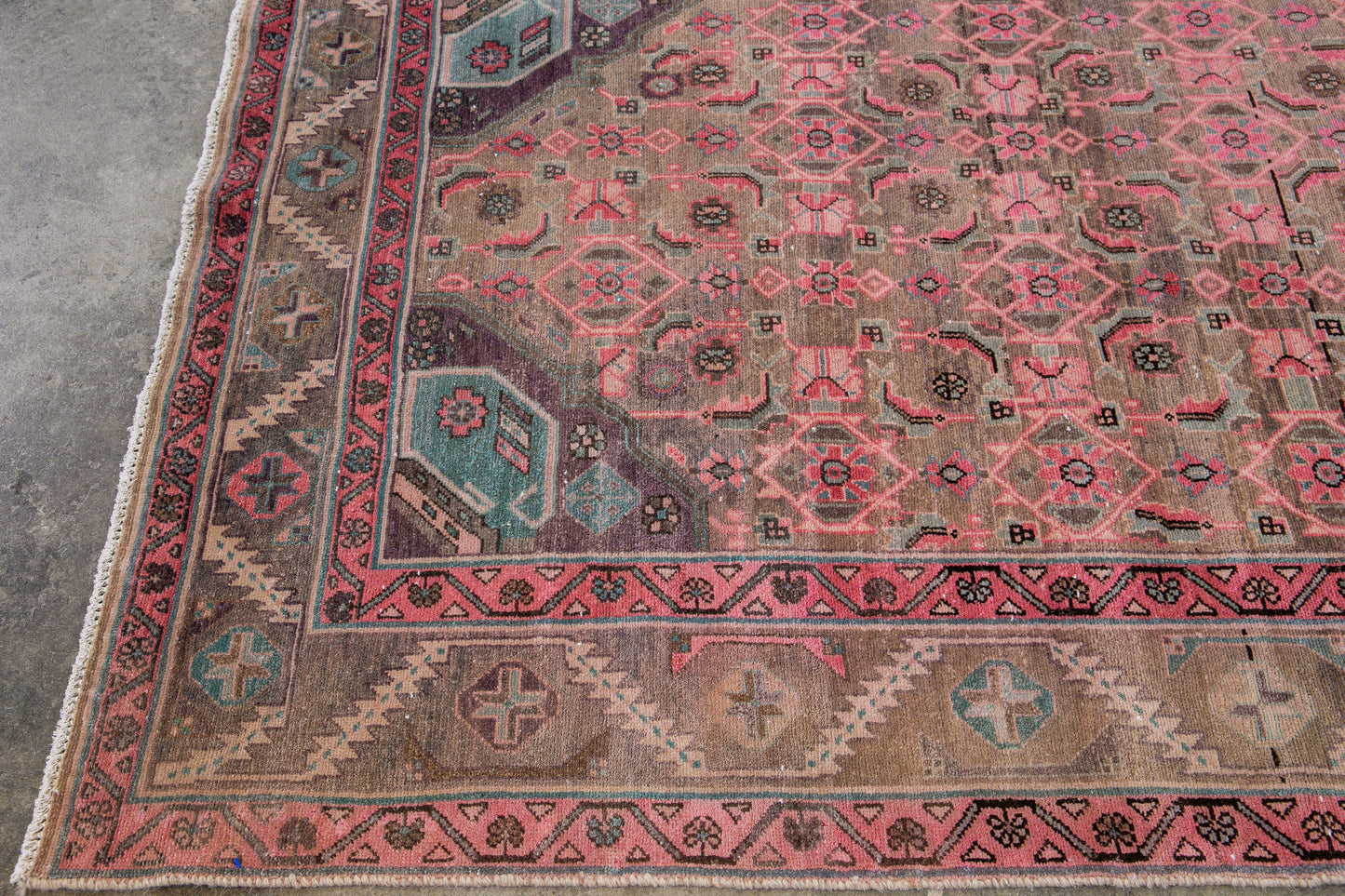 Vintage Persian Handmade Rug - 4'10" x 10'